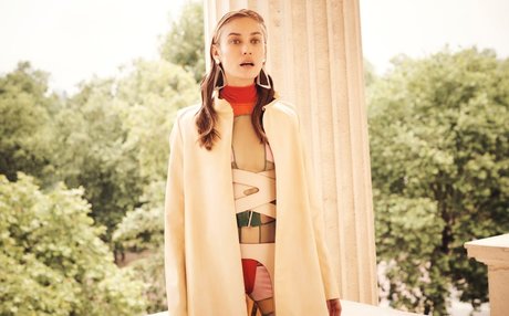 Olga Kurylenko sexe star galerie