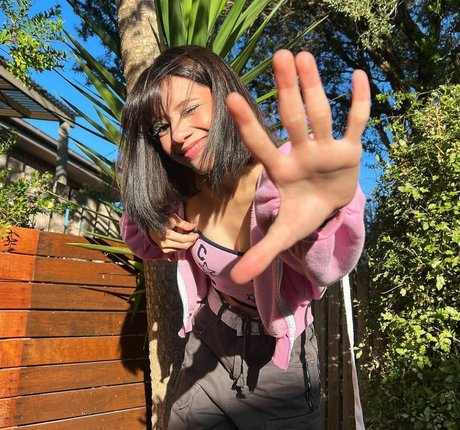 Eeeveenara estrella porno hermosa galería