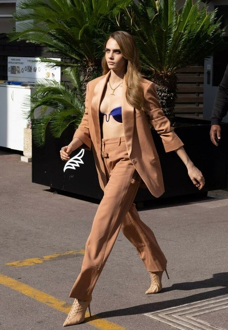 Cara Delevingne modèle artistique des photos