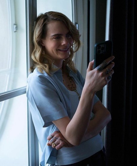 Cara Delevingne modèle sympa image