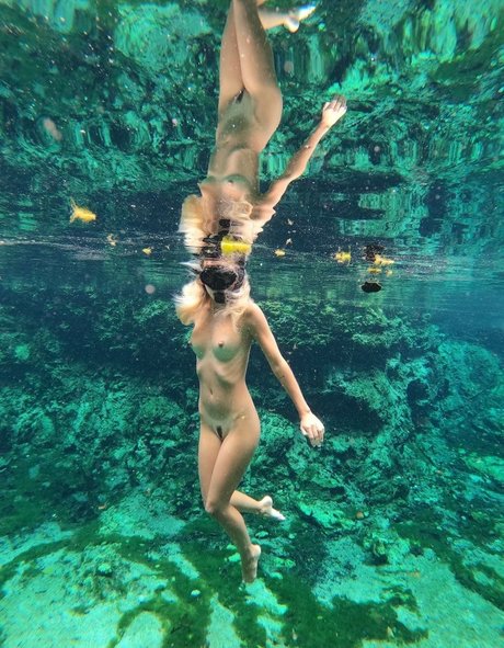 Amberleigh West modèle adulte collection