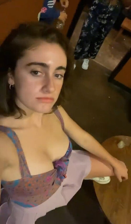 Rachel Anne Sennott estrella porno adulto fotos