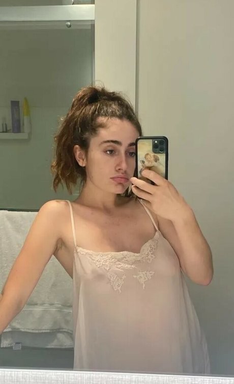 Rachel Anne Sennott modelo porno imágenes