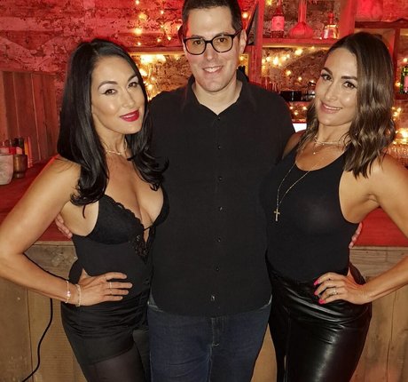 The Bella Twins_ modèle joli archive