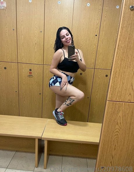 Lizbeth Rodriguez estrella superior foto