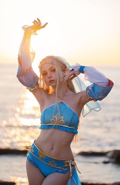 Himee lily hot star img