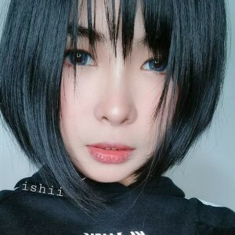 Ishiko modèle érotique photos