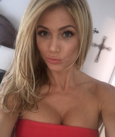 blonde bbw onlyfans pornographic pics