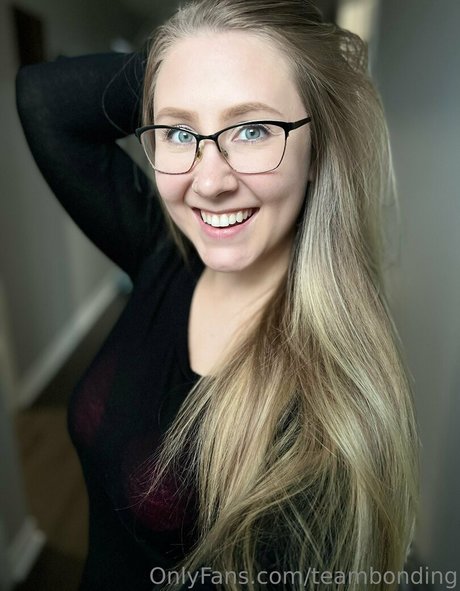 Teambonding modèle érotique image