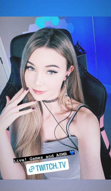 Dizzykitten sexy model gallery