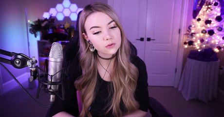 Dizzykitten modelo libre foto