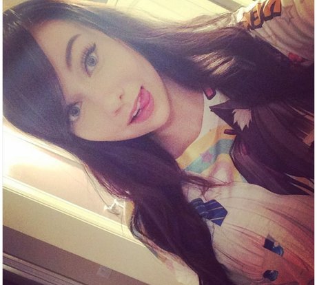 Dizzykitten perfect star pic