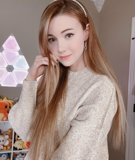 Dizzykitten actrice artistique photos