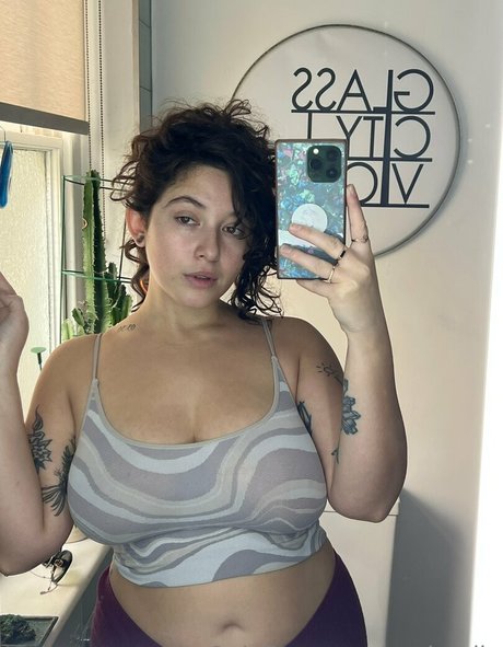 Sophoulla star exclusive img