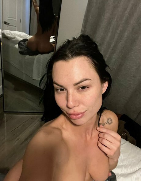 Aidra Fox star nudes image