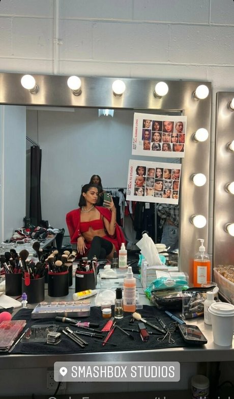 thecaligirl estrella galerías