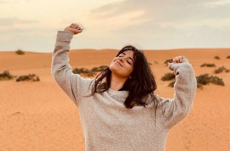 Camila Cabello hermosa actriz archivo