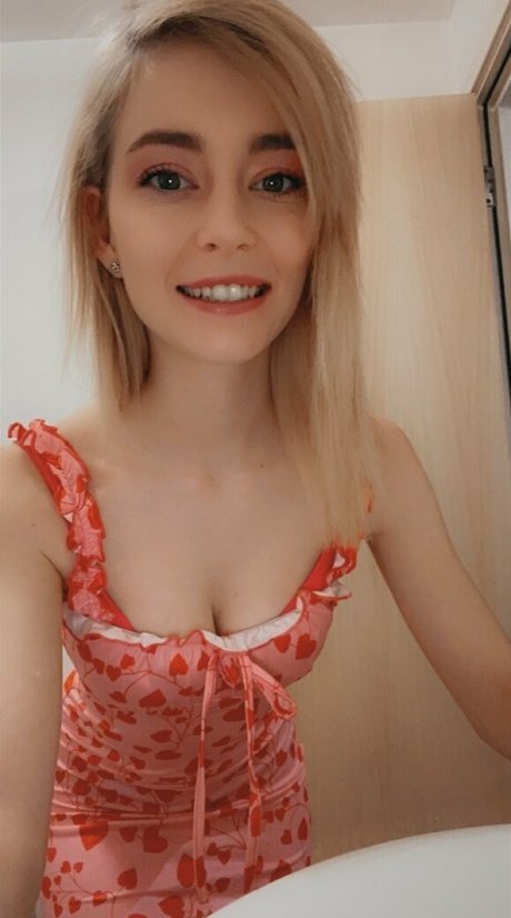 babykay1001996 actrice adulte images