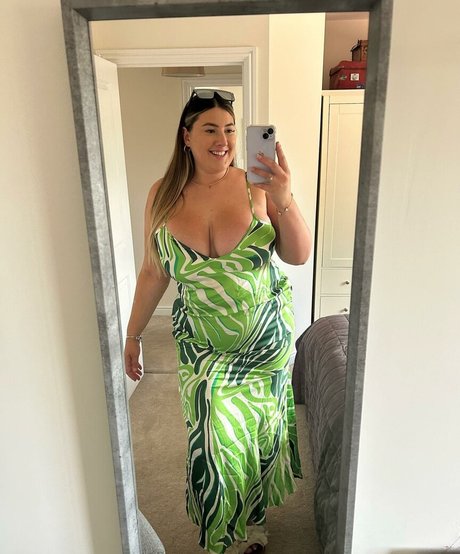 The Blue Dress Girl estrella porno gratis imagen