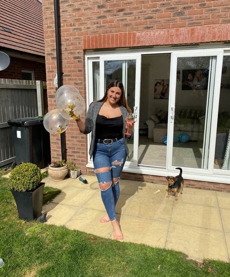 The Blue Dress Girl actrice artistique photo