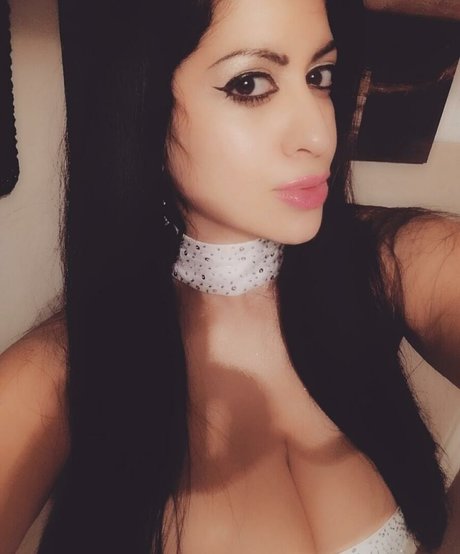 Jennifer Cortez belle star du porno photo