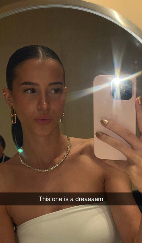 Lea Elui desnudos estrella foto