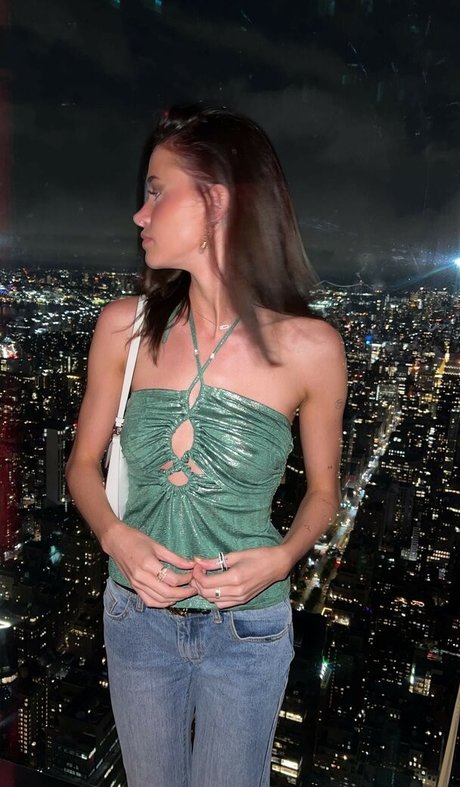 Lea Elui estrella porno mejor imagen