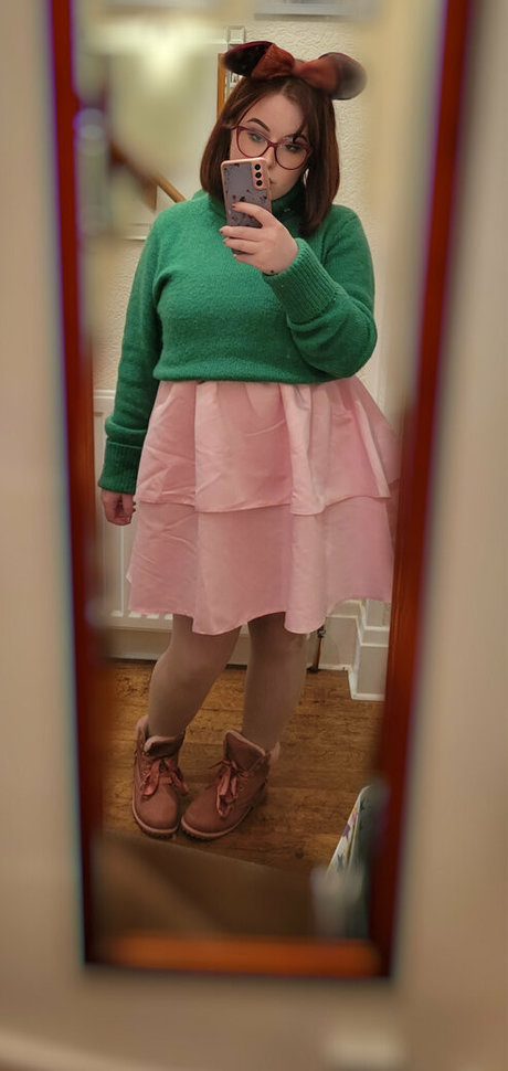 maebry actriz adulta galería