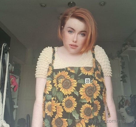 maebry actriz exclusiva galería