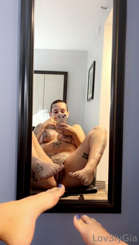 lovelygia beau modèle des photos