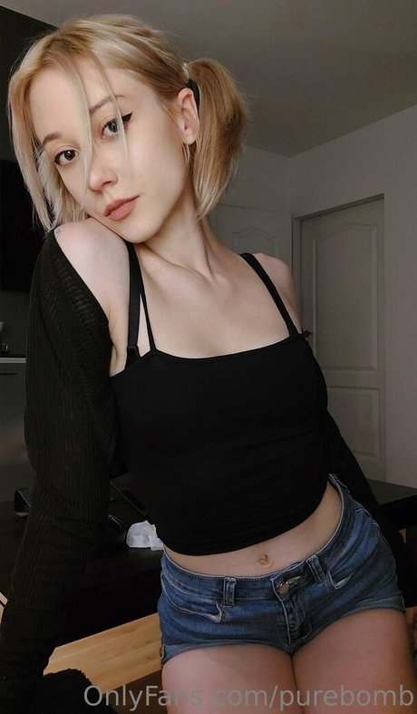 purebomb modelo desnudo recopilación