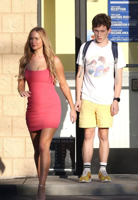 Jennifer Lawrence modèle artistique collection