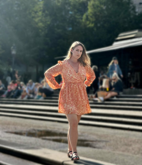 littleshyme actrice sexy img