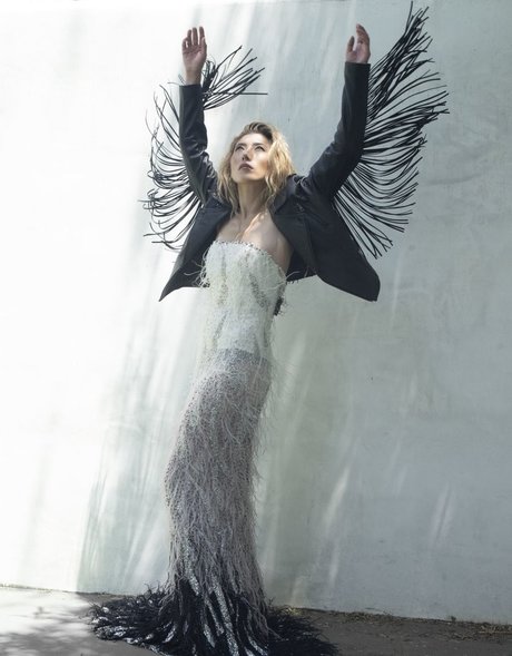 Dichen Lachman estrella porno erótica fotos