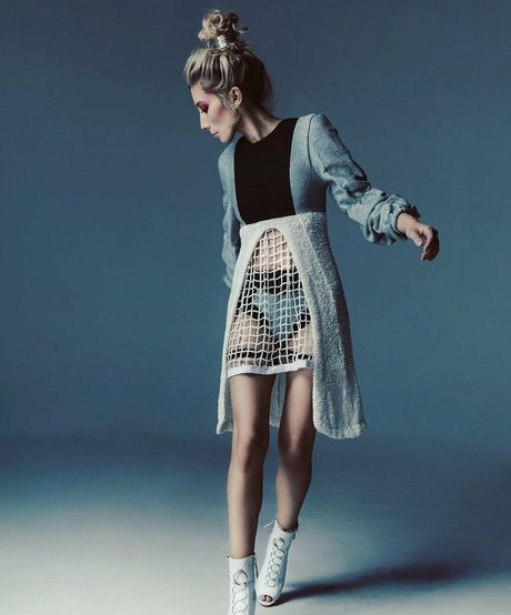 Dichen Lachman estrella porno hd galerías