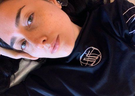 imlilak actriz erótica fotos