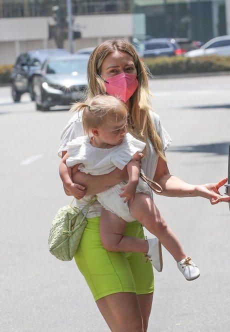 Hilary Duff modelo hermosa galerías