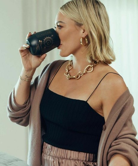 Hilary Duff modèle parfait des photos