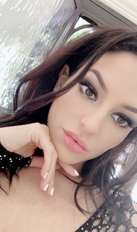 Kissasins modelo recopilación