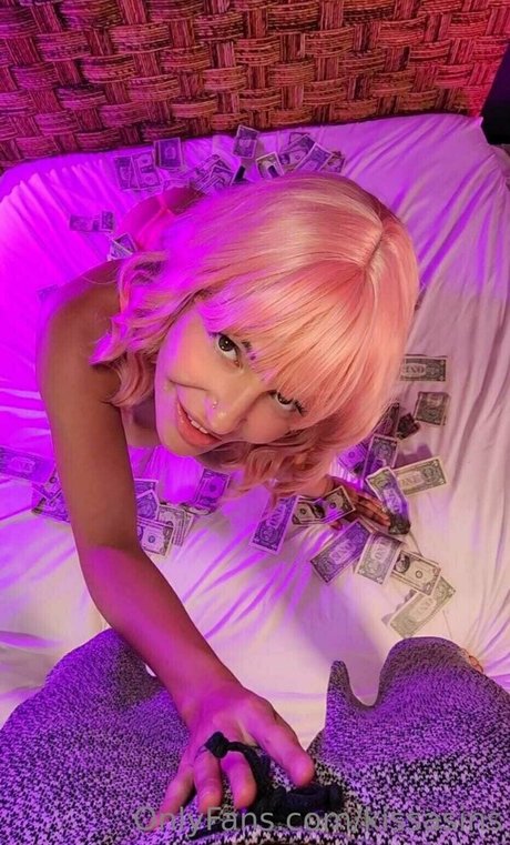 Kissasins modelo hermosa galerías