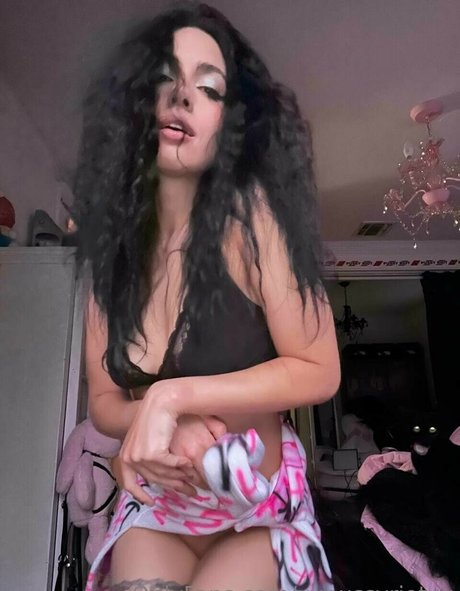 xxpussyriotxx Miniature