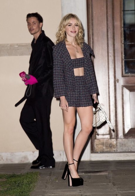 Kiernan Shipka modelo hd foto