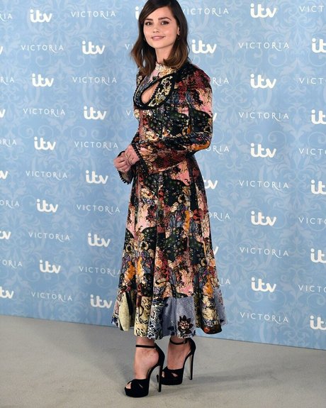 Jenna Coleman modelo perfecto recopilación