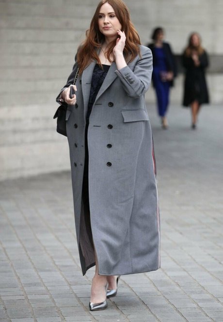 Karen Gillan beautiful pornstar image