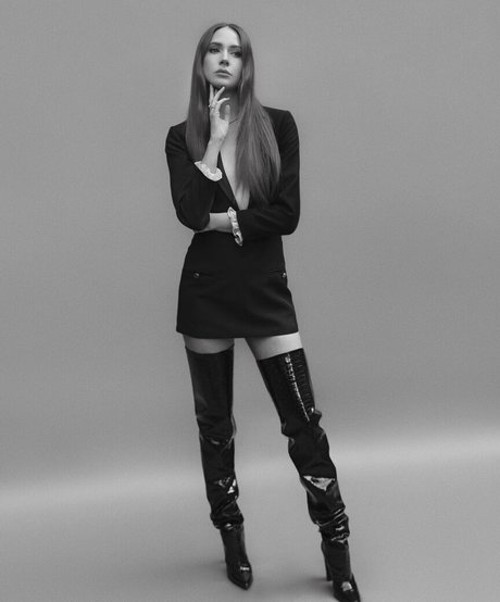 Karen Gillan star du porno archive