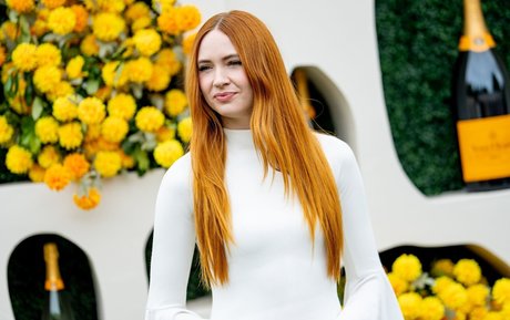Karen Gillan modelo atractivo imagen