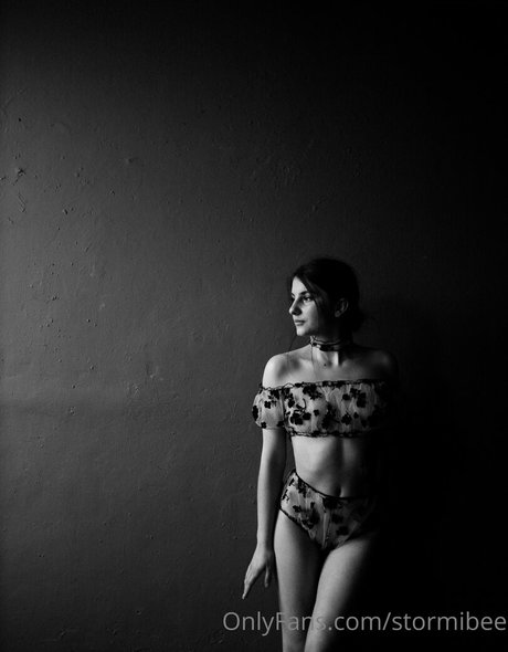 stormibee star du porno xxx images