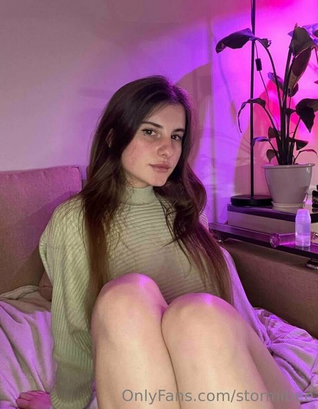 stormibee actrice érotique galerie