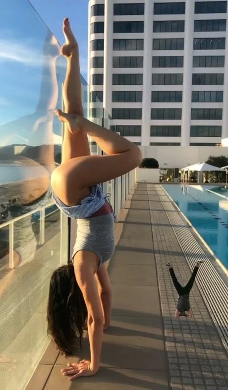 Olivia Munn modelo hd galerías