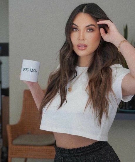 Olivia Munn actrice porno archive